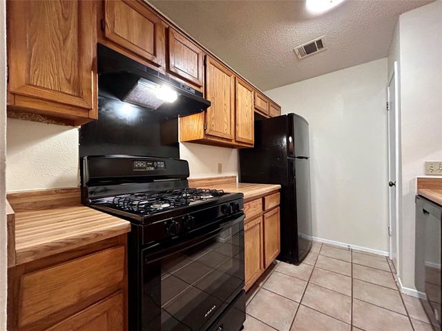 2003 Leeann DR, Austin, TX 78758