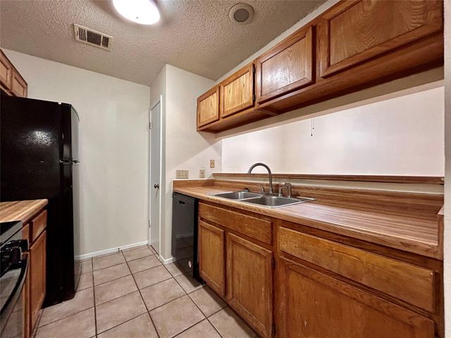 2003 Leeann DR, Austin, TX 78758