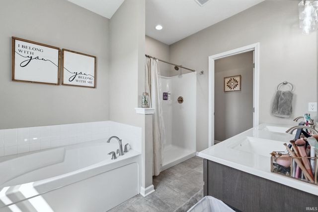 12513 Palmira Boulevard, Fort Wayne, IN 46818