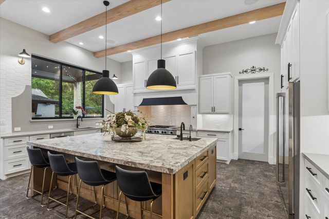 10897 Lake Forest Drive, Conroe, TX 77384