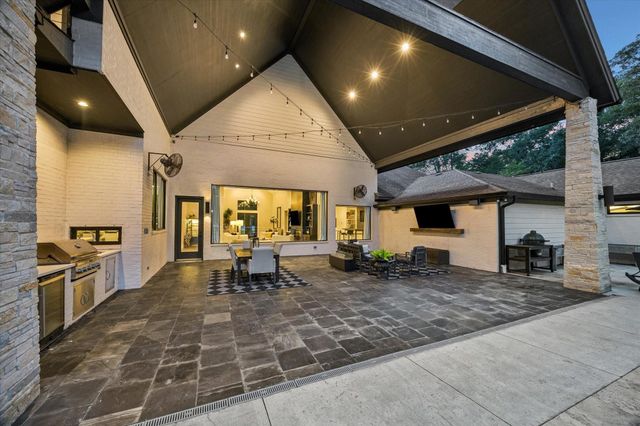 10897 Lake Forest Drive, Conroe, TX 77384