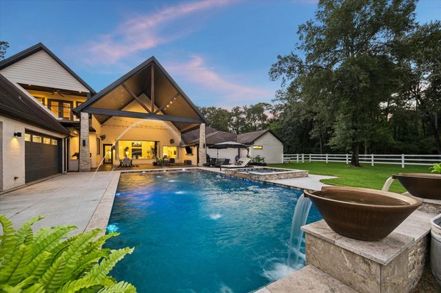 10897 Lake Forest Drive, Conroe, TX 77384