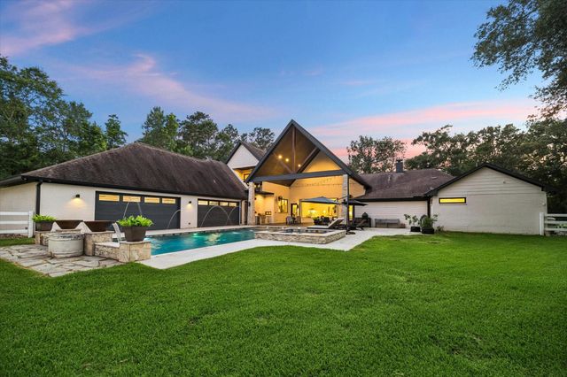 10897 Lake Forest Drive, Conroe, TX 77384
