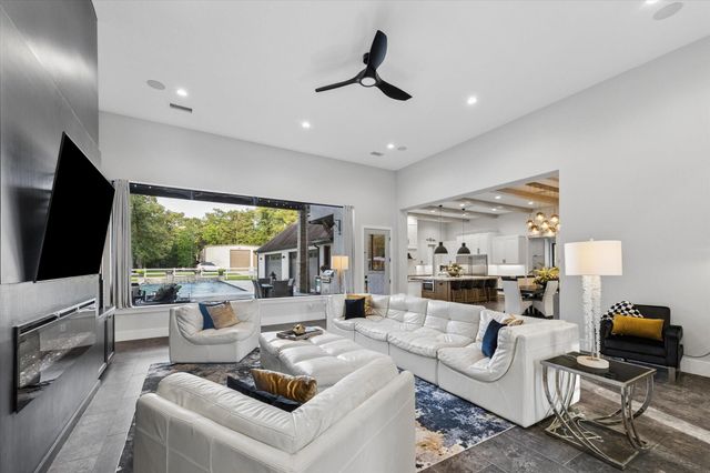 10897 Lake Forest Drive, Conroe, TX 77384