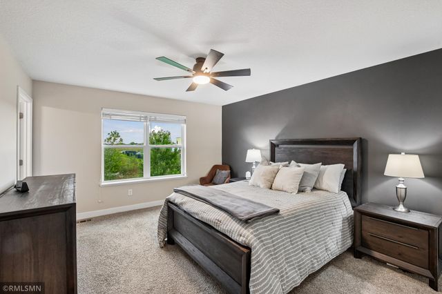 1909 Meridian Curve, Carver, MN 55315