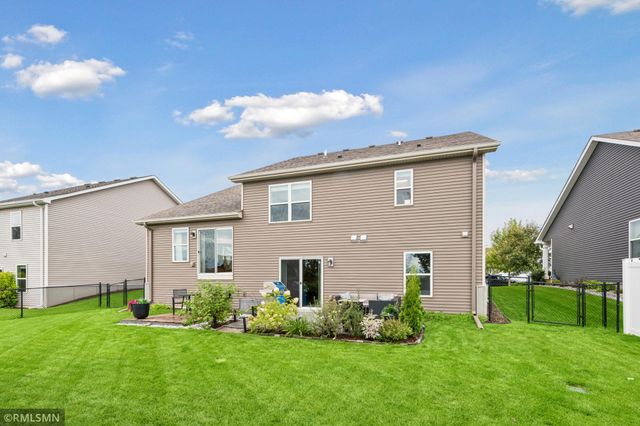 1909 Meridian Curve, Carver, MN 55315
