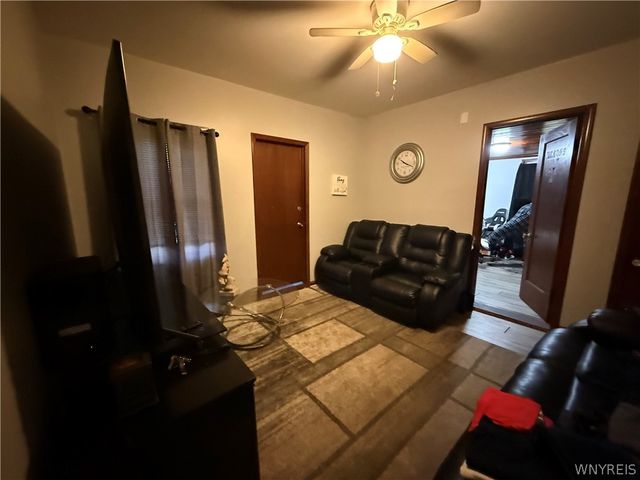 368 Spruce Avenue, Niagara Falls, NY 14301