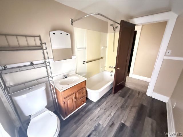 368 Spruce Avenue, Niagara Falls, NY 14301