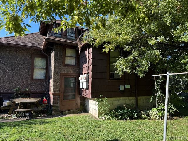 368 Spruce Avenue, Niagara Falls, NY 14301