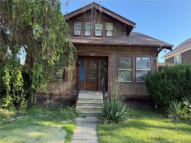 368 Spruce Avenue, Niagara Falls, NY 14301