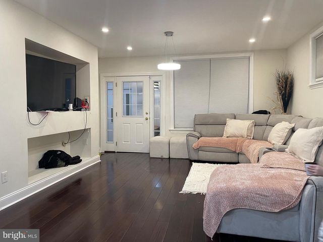 147 LEXINGTON AVE, Lansdowne, PA 19050