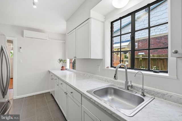 3721 MASSACHUSETTS AVE NW, Washington, DC 20016