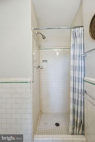 3721 MASSACHUSETTS AVE NW, Washington, DC 20016