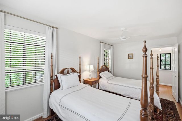 3721 MASSACHUSETTS AVE NW, Washington, DC 20016