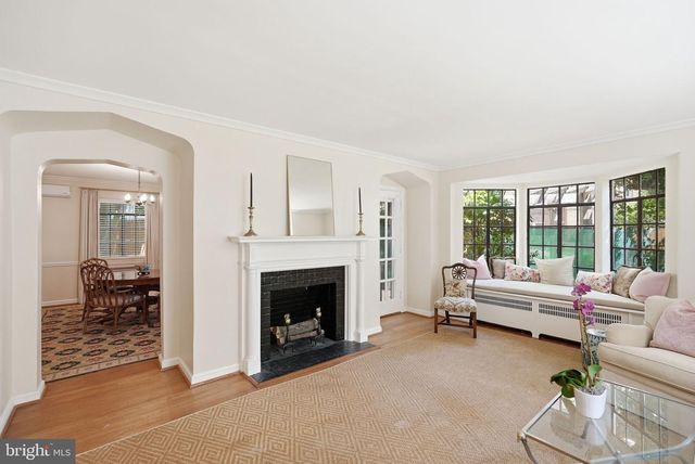 3721 MASSACHUSETTS AVE NW, Washington, DC 20016