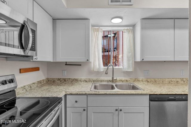 2601 W Broadway Blvd Apt 286, Tucson, AZ 85745