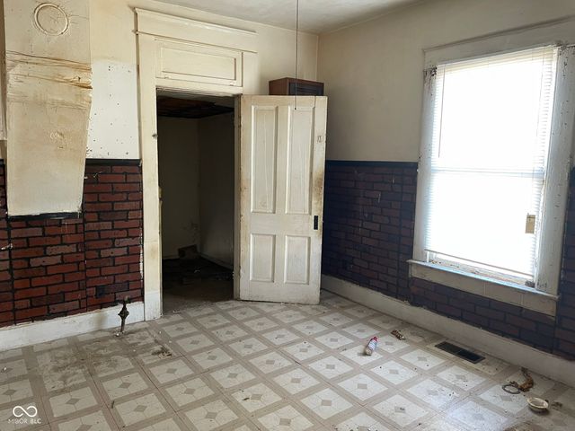 1323 S 14th Street, New Castle, IN 47362