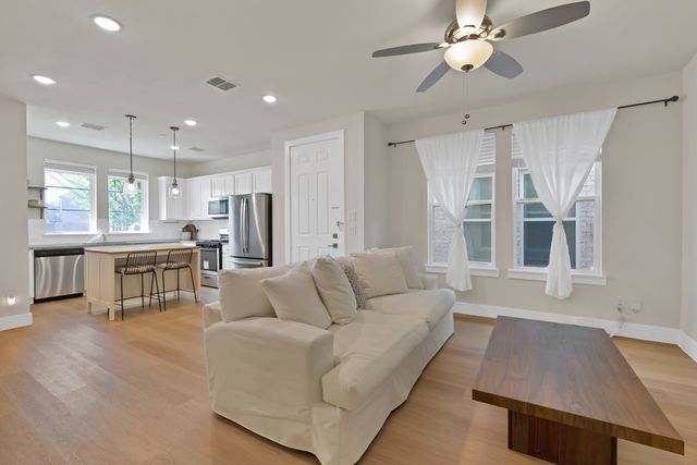 7608 Resting Mews, North Richland Hills, TX 76182