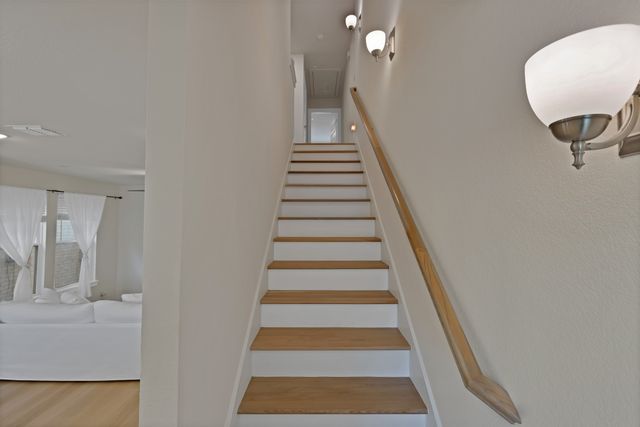 7608 Resting Mews, North Richland Hills, TX 76182