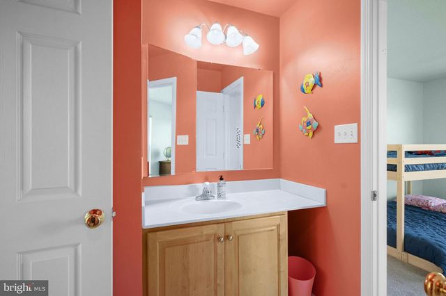 304 HERINGTON DR, Reading, PA 19608