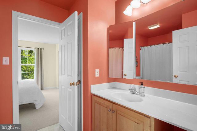 304 HERINGTON DR, Reading, PA 19608