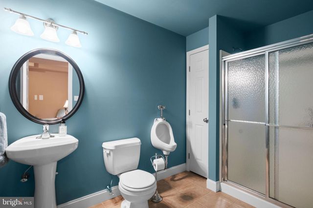 304 HERINGTON DR, Reading, PA 19608