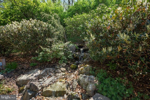 304 HERINGTON DR, Reading, PA 19608