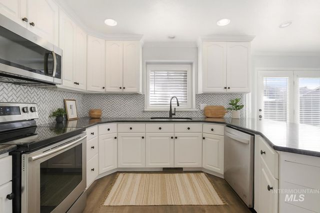 2024 Julie Ln, Twin Falls, ID 83301