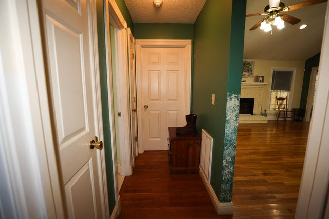 2678 KY - 229, Gray, KY 40734