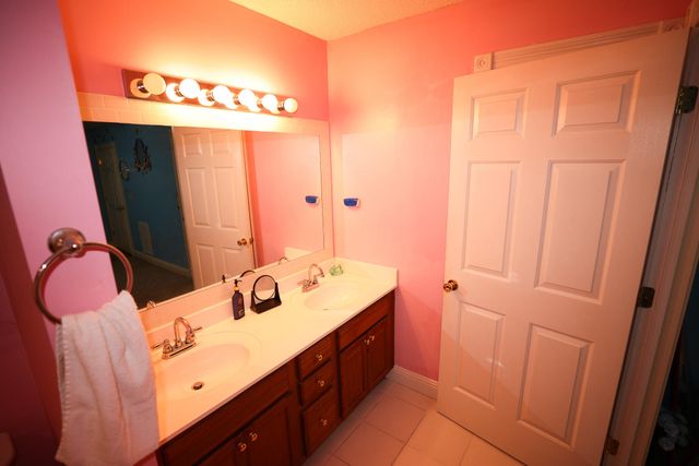 2678 KY - 229, Gray, KY 40734