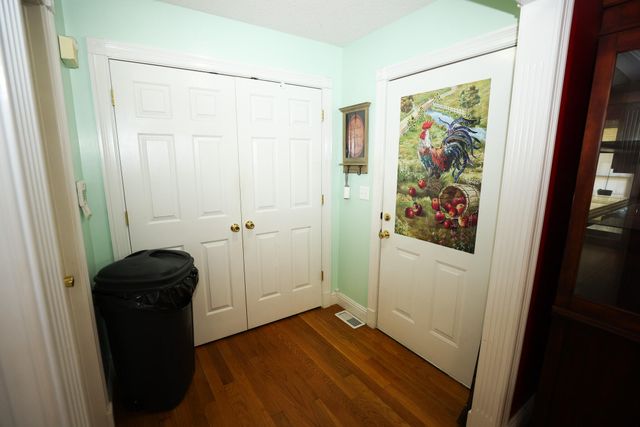 2678 KY - 229, Gray, KY 40734