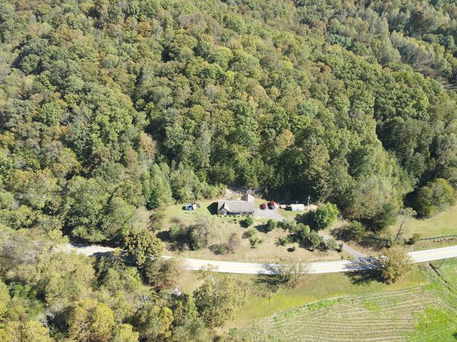 2678 KY - 229, Gray, KY 40734