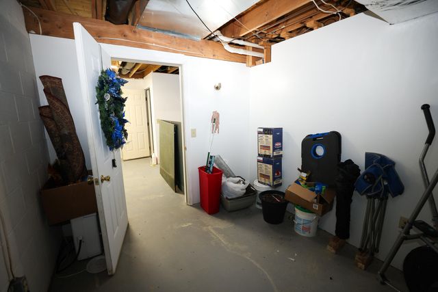 2678 KY - 229, Gray, KY 40734