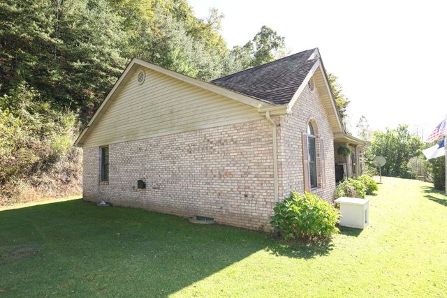 2678 KY - 229, Gray, KY 40734