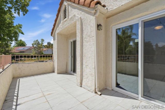 2174 Villa Sonoma Gln, Escondido, CA 92029