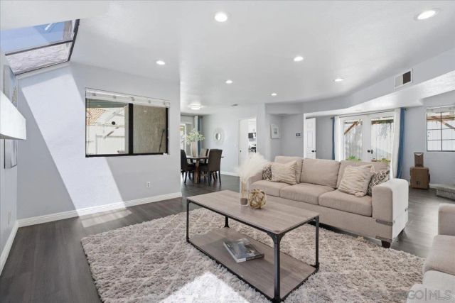 2174 Villa Sonoma Gln, Escondido, CA 92029