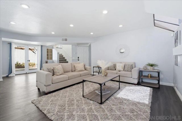 2174 Villa Sonoma Gln, Escondido, CA 92029