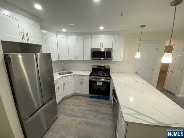 2002 Hawthorne Lane, Mahwah, NJ 07430