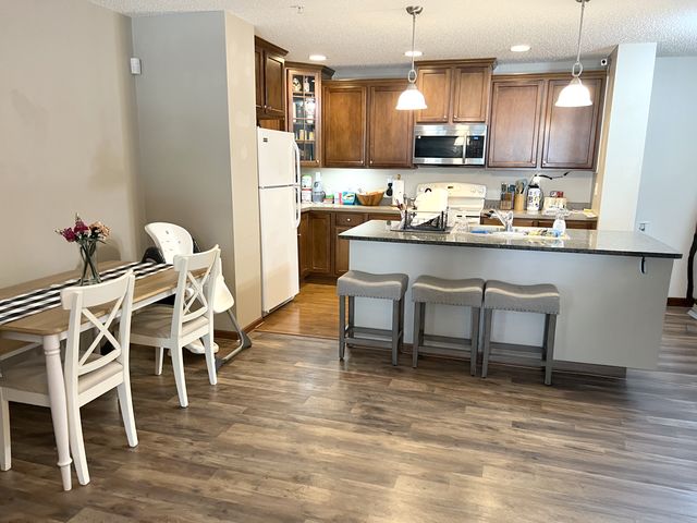 15257 60th Avenue N, Plymouth, MN 55446