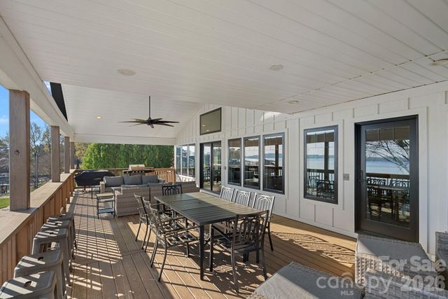 8182 Mountain Shore Drive, Sherrills Ford, NC 28673