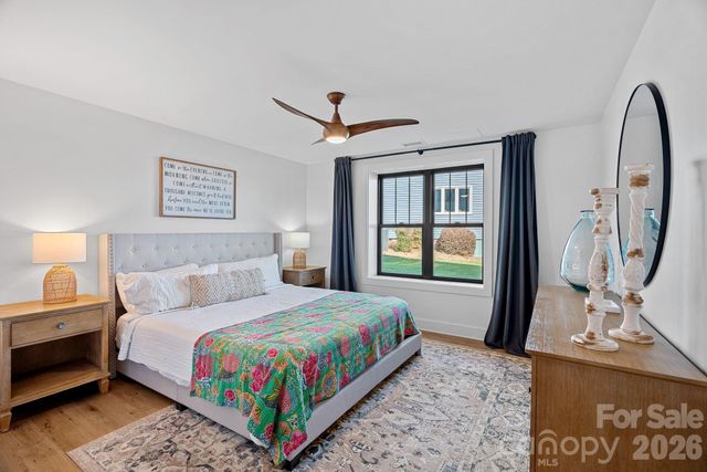 8182 Mountain Shore Drive, Sherrills Ford, NC 28673