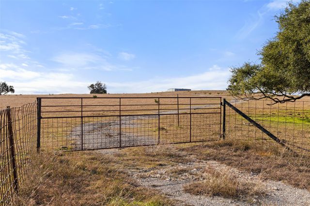 2501 County Road 224, Florence, TX 76527