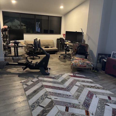 2000 S Bayshore Dr 46, Miami, FL 33133