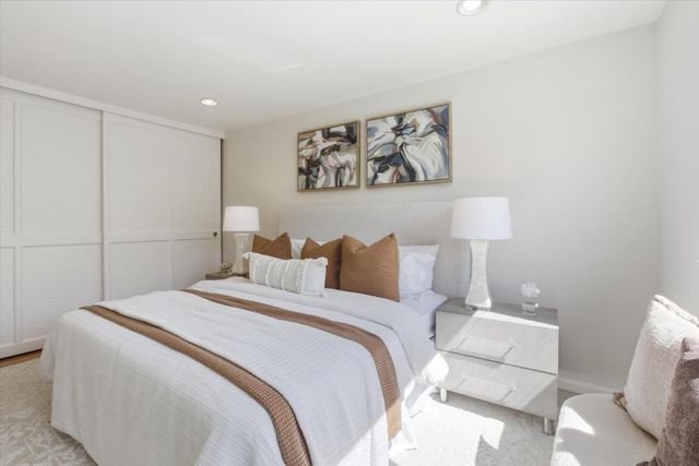 255 S Rengstorff Avenue 7, Mountain View, CA 94040