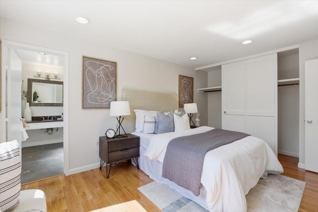 255 S Rengstorff Avenue 7, Mountain View, CA 94040