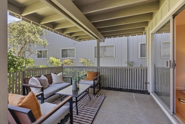 255 S Rengstorff Avenue 7, Mountain View, CA 94040