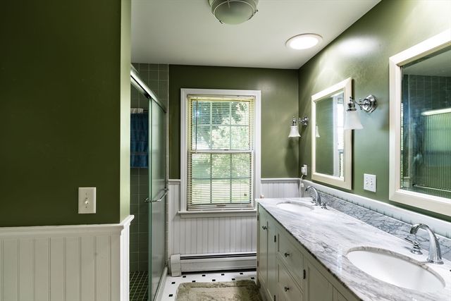 1196 Florence Rd, Northampton, MA 01062