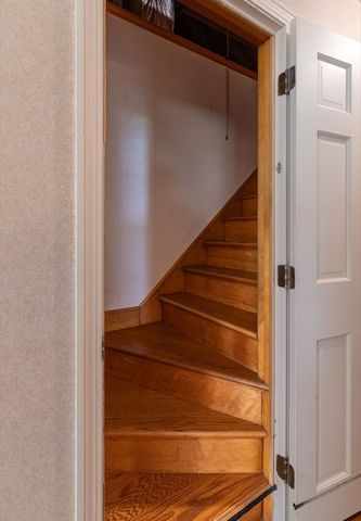 1196 Florence Rd, Northampton, MA 01062