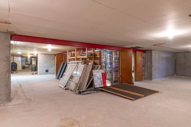 1196 Florence Rd, Northampton, MA 01062