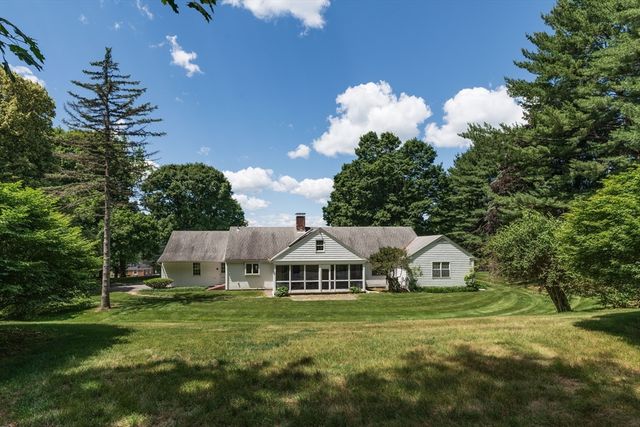1196 Florence Rd, Northampton, MA 01062